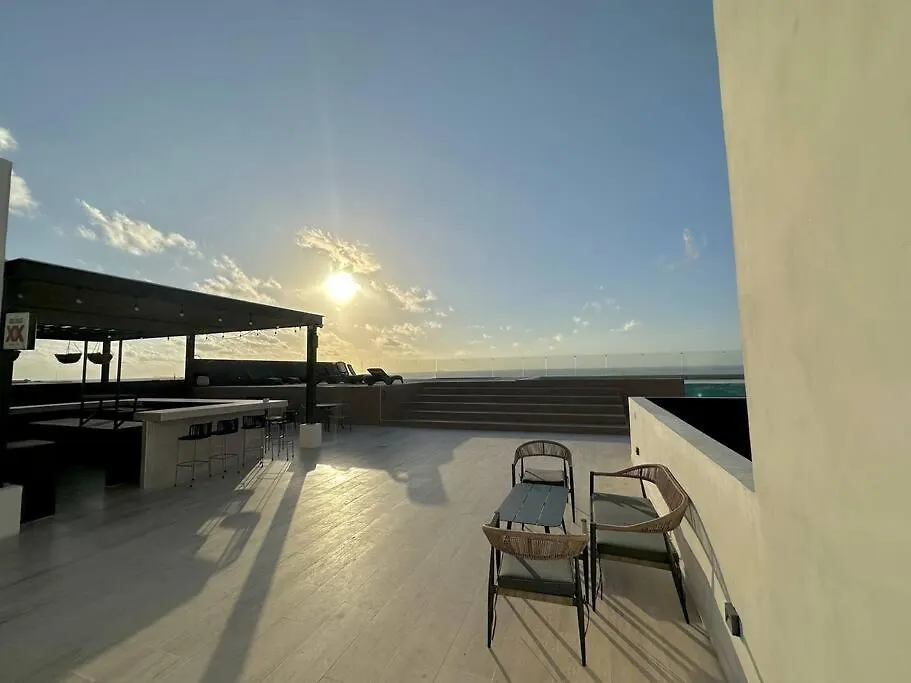 Pool View Condo / Rooftop Pool, Jacuzzi, Gym & Bar Playa del Carmen