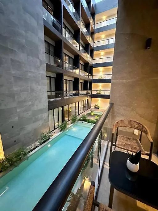 Pool View Condo / Rooftop Pool, Jacuzzi, Gym & Bar Playa del Carmen Mexiko